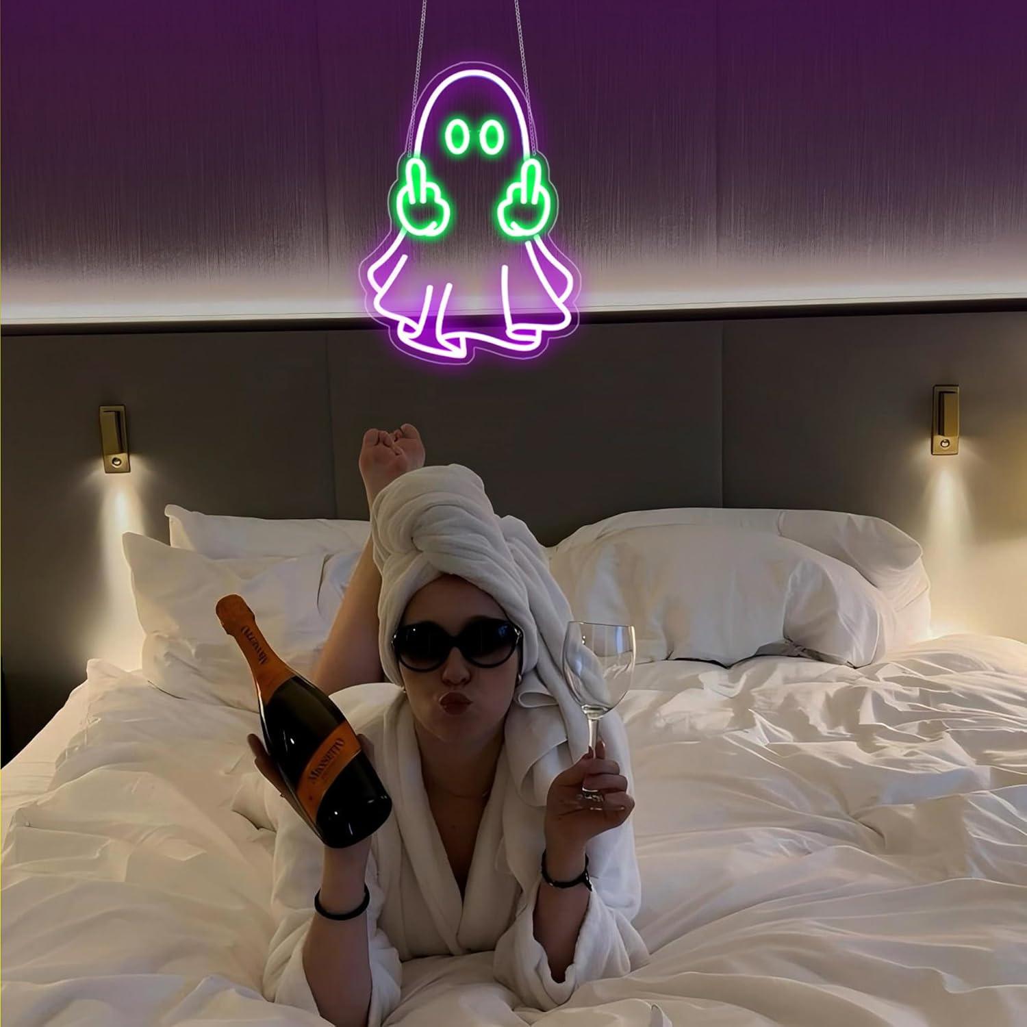 Ghost Neon Sign USB Powered LE - Wall Decor Lighting 评论和价格